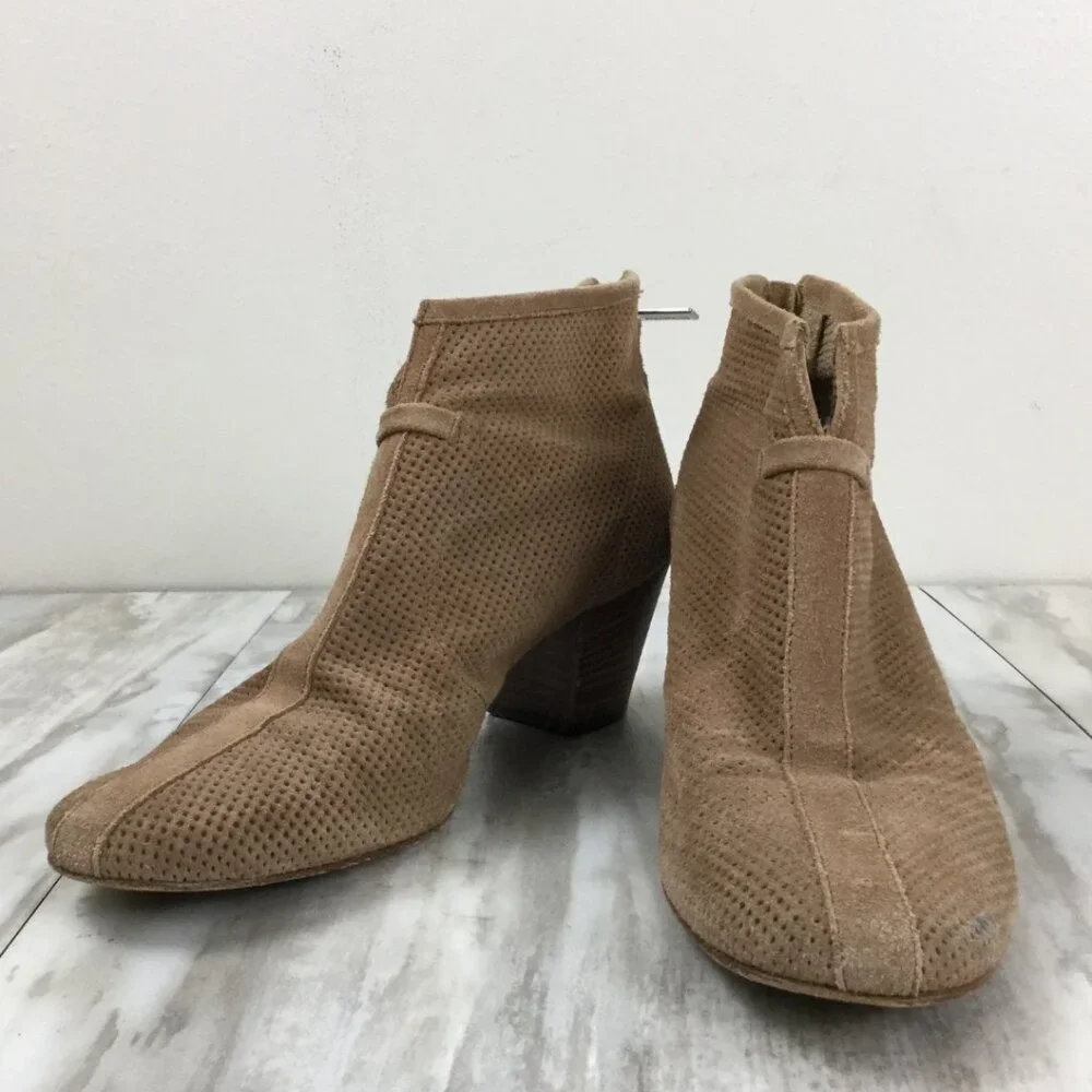 Aquatalia Tan Booties 8